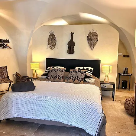 Charming, Arty & Cozy Medieval Village Farmhouse, Air Conditioning, Pool, Tranquility, & Views 빌라 Saint-Victor-des-Oules