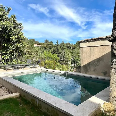Charming, Arty & Cozy Medieval Village Farmhouse, Air Conditioning, Pool, Tranquility, & Views *
