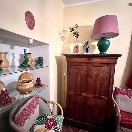 Charming, Arty & Cozy Medieval Village Farmhouse, Air Conditioning, Pool, Tranquility, & Views * Saint-Victor-des-Oules