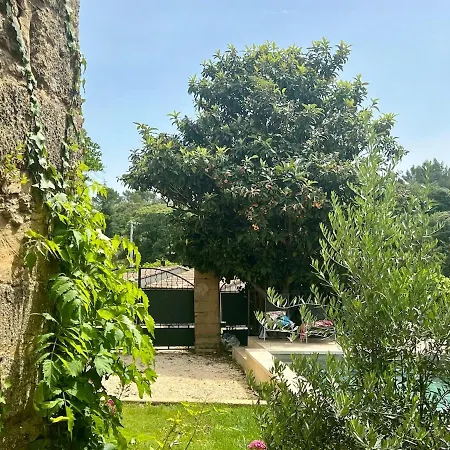Charming, Arty & Cozy Medieval Village Farmhouse, Air Conditioning, Pool, Tranquility, & Views Saint-Victor-des-Oules