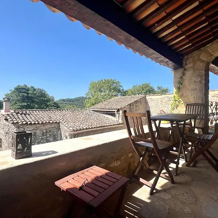 Charming, Arty & Cozy Medieval Village Farmhouse, Air Conditioning, Pool, Tranquility, & Views *