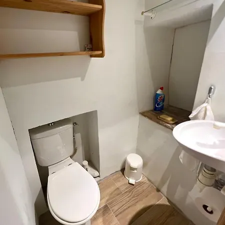 빌라 Charming, Arty & Cozy Medieval Village Farmhouse, Air Conditioning, Pool, Tranquility, & Views Saint-Victor-des-Oules
